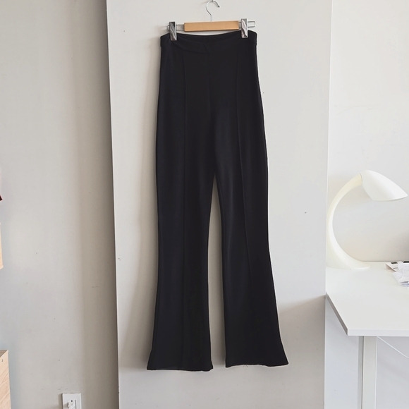 Stretchy trouser - Picture 1 of 4